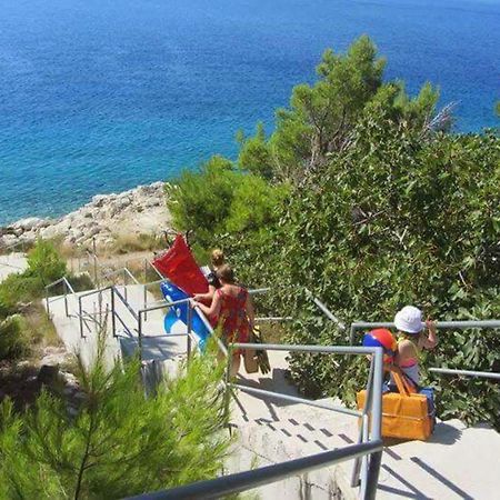 Bed And Breakfast Pero 3 Min Walk To The Beach Lokva Rogoznica Exterior photo