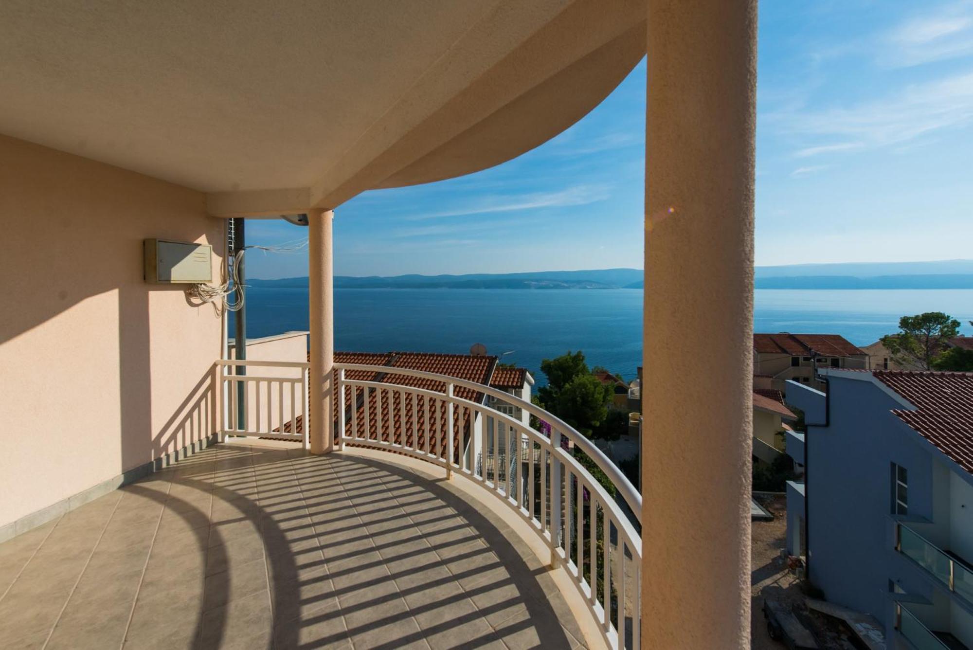 Bed And Breakfast Pero 3 Min Walk To The Beach Lokva Rogoznica Exterior photo