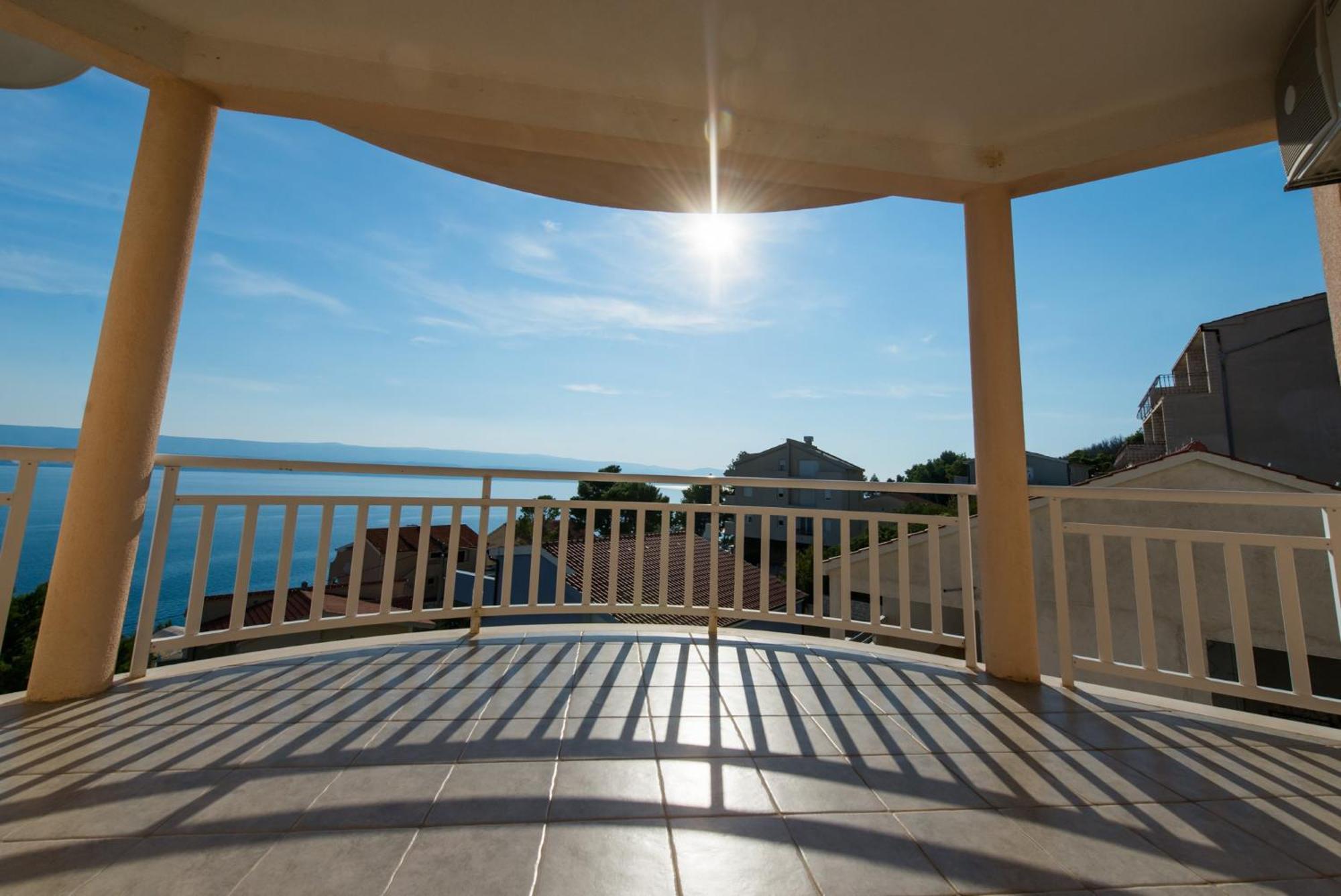 Bed And Breakfast Pero 3 Min Walk To The Beach Lokva Rogoznica Exterior photo