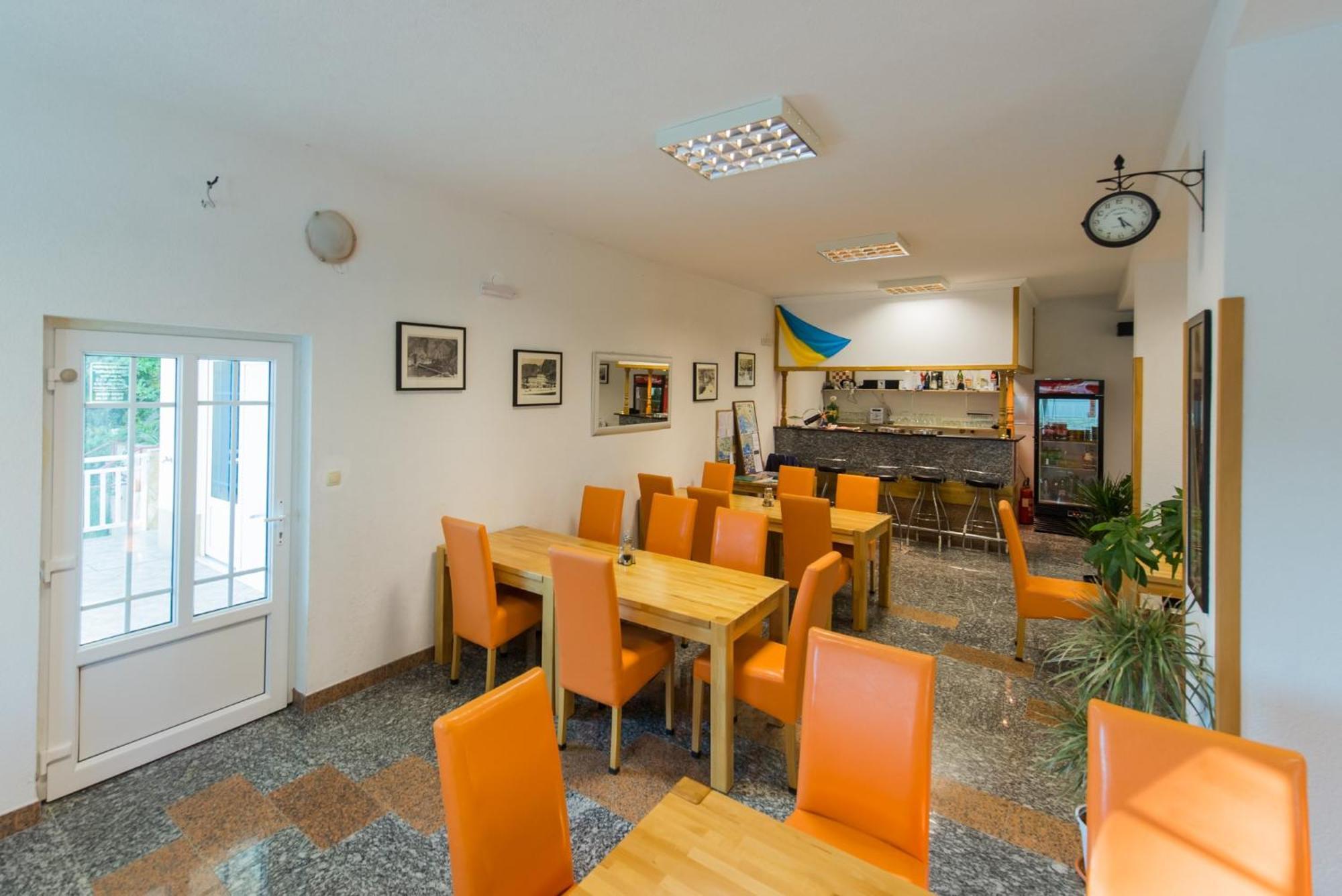 Bed And Breakfast Pero 3 Min Walk To The Beach Lokva Rogoznica Exterior photo
